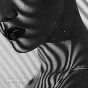 女人裸体性爱全过程
